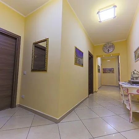 Rovi Station B&B *
