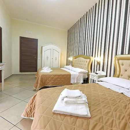 Rovi Station Bed & Breakfast Naples